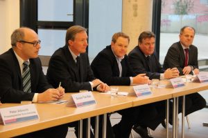 Pressekonferenz an der BS11: Senator Thies Rabe informiert über Hamburgs größte Berufsschule